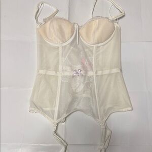 Victoria's Secret Cream Lace Bustier
